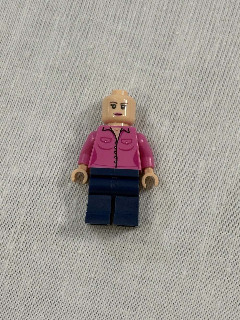 LEGO Big Bang Theory Penny Minifigure 2015 Idea 015